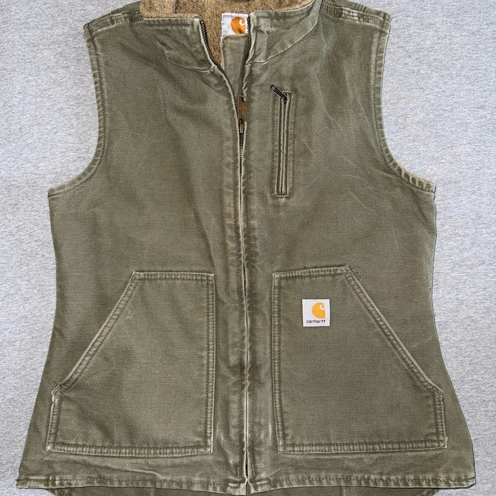Carhartt Tan/Brown Logo Label on Textured Fabric